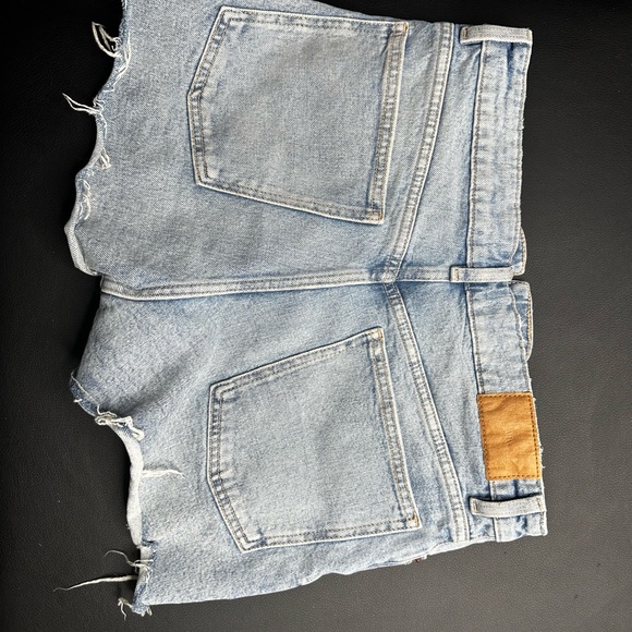 Zara High Waisted Shorts - Picture 2 of 3
